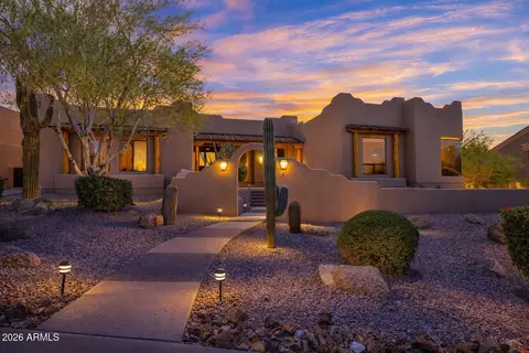 7130 E Saddleback St #5, Mesa, AZ 85207