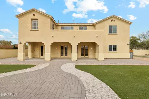 Exterior - 2717 E Flower Ct, Gilbert, AZ 85298 photo 8 of 11