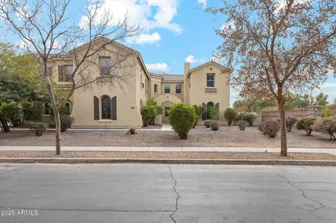 2717 E Flower Ct, Gilbert, AZ 85298