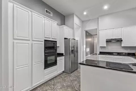 3122 E Windmere Dr, Phoenix, AZ 85048 photo 11