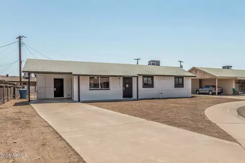 Exterior - 4641 S 17th Pl, Phoenix, AZ 85040 photo 3 of 6