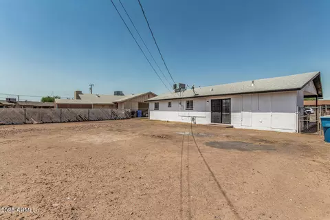 Exterior - 4641 S 17th Pl, Phoenix, AZ 85040 photo 6 of 6