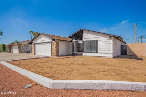 Exterior - 1754 E Alta Vista Rd, Phoenix, AZ 85042 photo 5 of 10