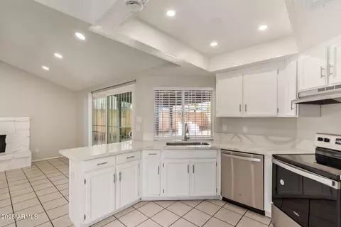 Kitchen - 1754 E Alta Vista Rd, Phoenix, AZ 85042 photo 3 of 3