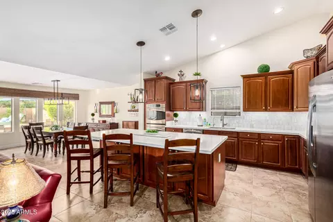 Kitchen - 4014 E Walter Way, Phoenix, AZ 85050 photo 1 of 4