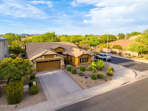 View/Area - 4014 E Walter Way, Phoenix, AZ 85050 photo 2 of 4