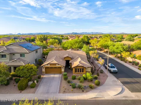 View/Area - 4014 E Walter Way, Phoenix, AZ 85050 photo 1 of 4