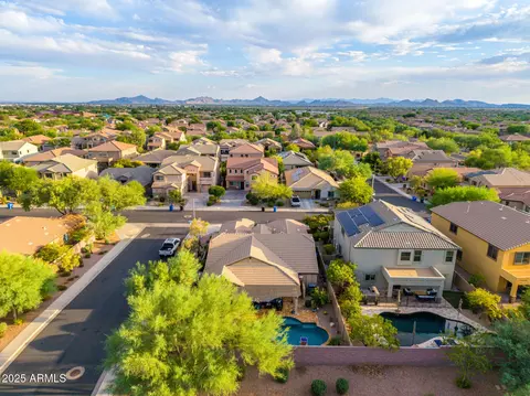 View/Area - 4014 E Walter Way, Phoenix, AZ 85050 photo 4 of 4