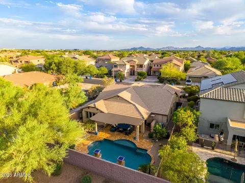 View/Area - 4014 E Walter Way, Phoenix, AZ 85050 photo 3 of 4