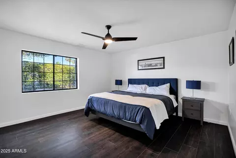 Bedroom - 8024 N 7th Ave, Phoenix, AZ 85021 photo 4 of 4