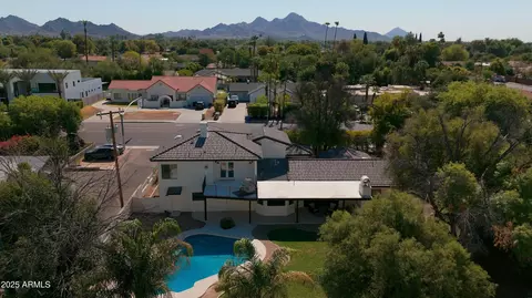 View/Area - 8024 N 7th Ave, Phoenix, AZ 85021 photo 1 of 2
