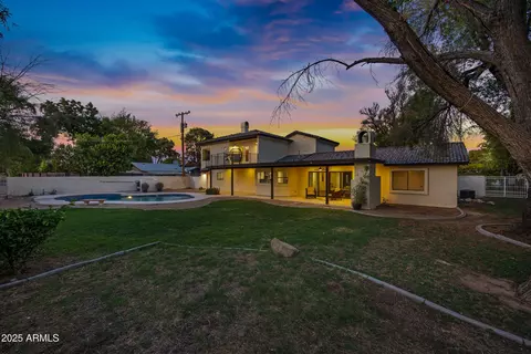 Exterior - 8024 N 7th Ave, Phoenix, AZ 85021 photo 5 of 7