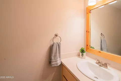 Bath - 4462 E Belleview St, Phoenix, AZ 85008 photo 1 of 3