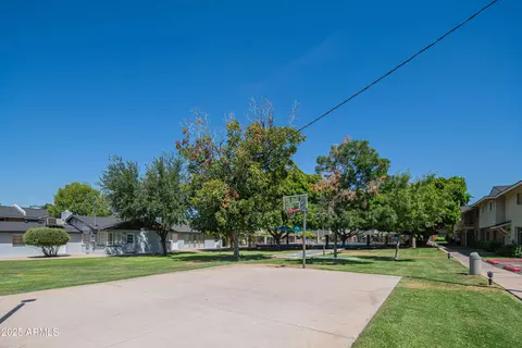 Exterior - 4462 E Belleview St, Phoenix, AZ 85008 photo 7 of 10