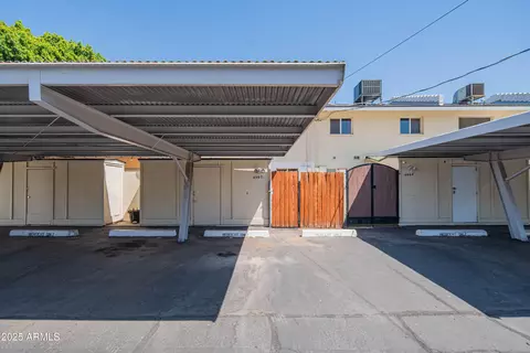 Exterior - 4462 E Belleview St, Phoenix, AZ 85008 photo 5 of 10