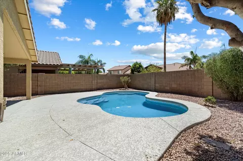 Exterior - 4441 E Tether Trl, Phoenix, AZ 85050 photo 2 of 2