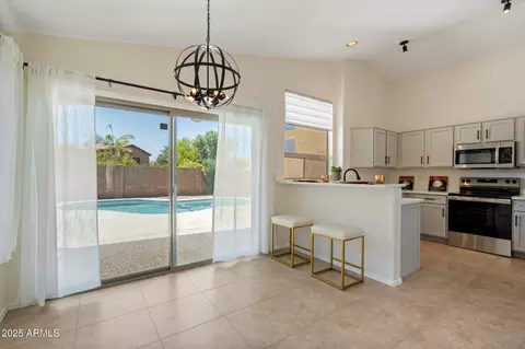 Kitchen - 4441 E Tether Trl, Phoenix, AZ 85050 photo 1 of 4