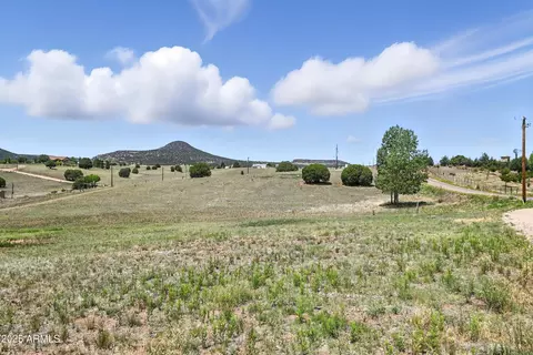 17 W Baker Ranch Rd # B, Young, AZ 85554