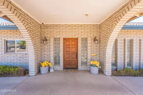 8555 E Turney Ave, Scottsdale, AZ 85251