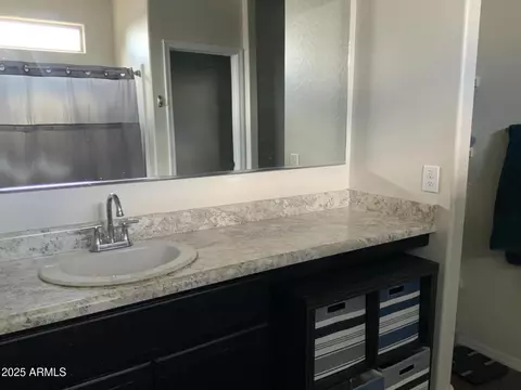 Bath - 11546 E Aster Ln, Florence, AZ 85132 photo 3 of 4