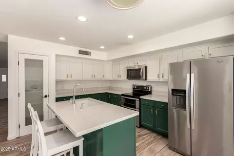 Kitchen - 1241 E Bluefield Ave, Phoenix, AZ 85022 photo 3 of 5