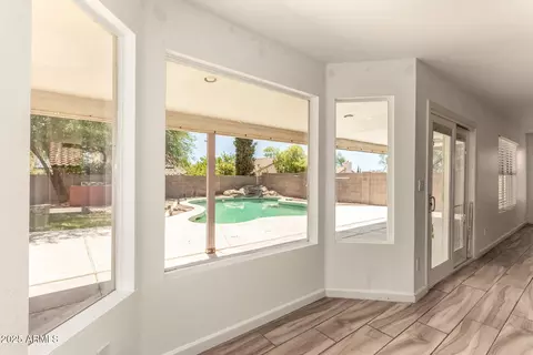 Entry Way - 1241 E Bluefield Ave, Phoenix, AZ 85022 photo 1 of 2
