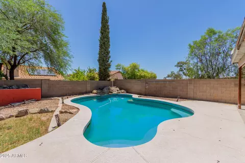 Exterior - 1241 E Bluefield Ave, Phoenix, AZ 85022 photo 4 of 6