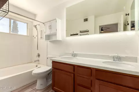 Bath - 1241 E Bluefield Ave, Phoenix, AZ 85022 photo 2 of 3
