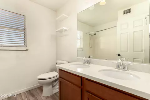 Bath - 1241 E Bluefield Ave, Phoenix, AZ 85022 photo 3 of 3