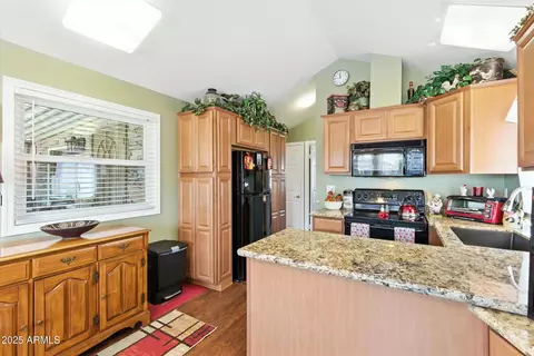 2366 S Pomo Ave, Apache Junction, AZ 85119 photo 6