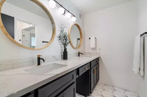 Bath - 3702 E Sahuaro Dr, Phoenix, AZ 85028 photo 1 of 4