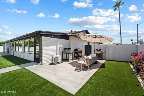 Exterior - 3702 E Sahuaro Dr, Phoenix, AZ 85028 photo 4 of 5