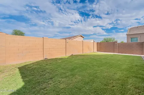 Exterior - 4611 S 25th Dr, Phoenix, AZ 85041 photo 8 of 10