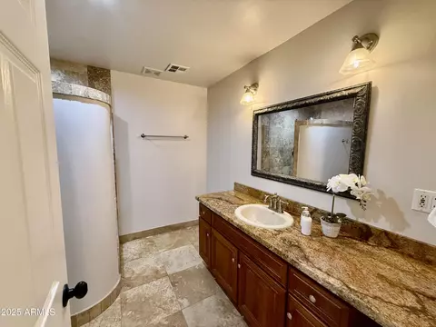3822 E Monterosa St, Phoenix, AZ 85018 photo 9