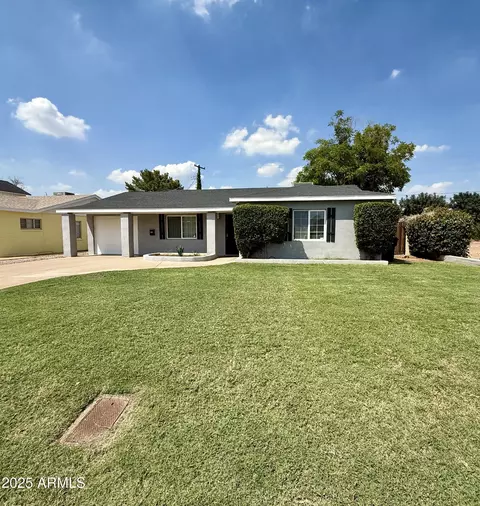 3822 E Monterosa St, Phoenix, AZ 85018 photo 2