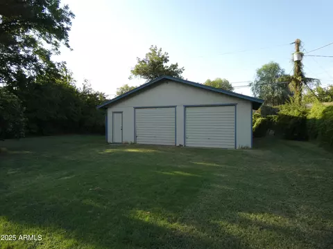 Exterior - 3214 W State Ave, Phoenix, AZ 85051 photo 5 of 7