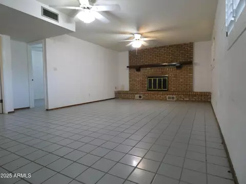 Living - 3214 W State Ave, Phoenix, AZ 85051 photo 6 of 6