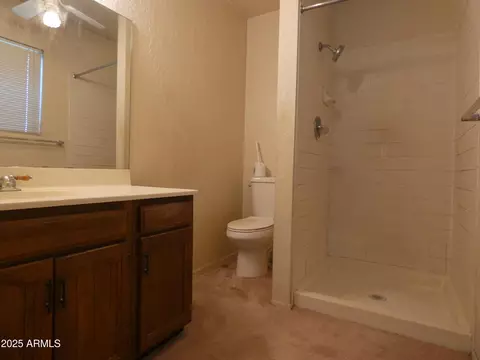 Bath - 3214 W State Ave, Phoenix, AZ 85051 photo 4 of 4