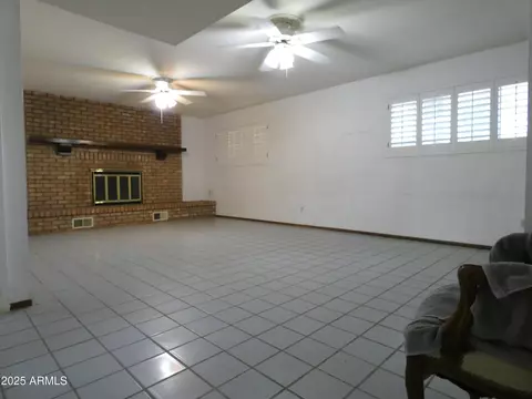 Living - 3214 W State Ave, Phoenix, AZ 85051 photo 5 of 6