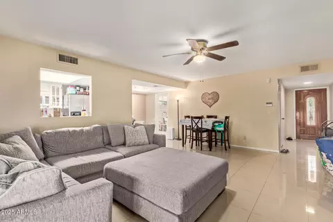 5335 S Mitchell Dr, Tempe, AZ 85283 photo 7