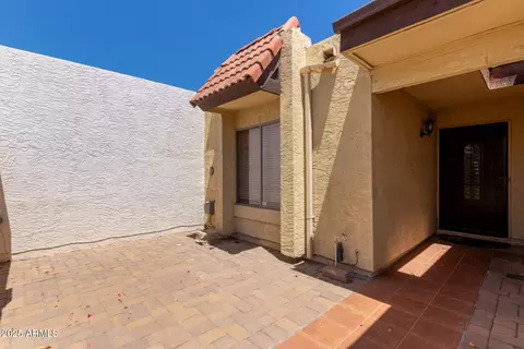 5335 S Mitchell Dr, Tempe, AZ 85283 photo 6