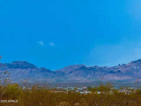tbd Chinle Dr Lot Apt 4 1 Acre -- #-, Golden Valley, AZ 86413