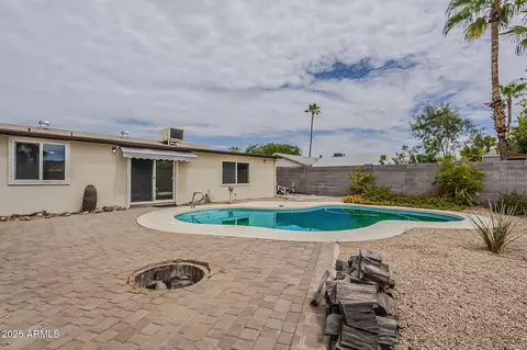 Exterior - 4025 E Surrey Ave, Phoenix, AZ 85032 photo 3 of 4