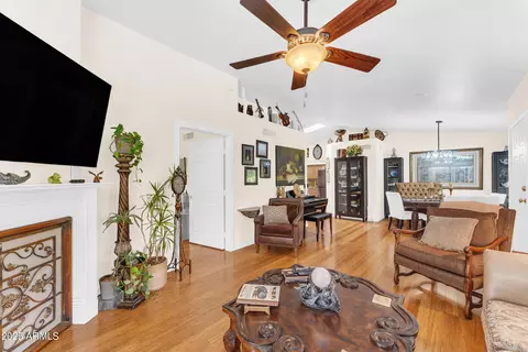 4525 E Rosemonte Dr, Phoenix, AZ 85050 photo 6