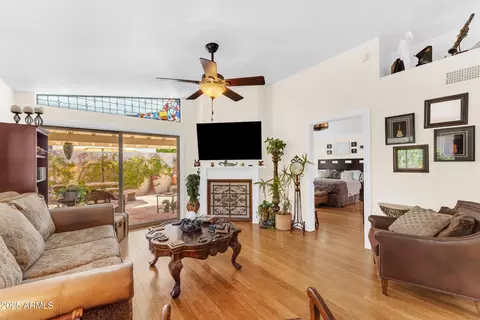 4525 E Rosemonte Dr, Phoenix, AZ 85050 photo 4
