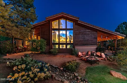 25 Santa Barbara Dr, Sedona, AZ 86336