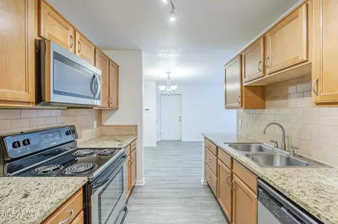 Kitchen - 200 E Southern Ave #252, Tempe, AZ 85282 photo 2 of 4