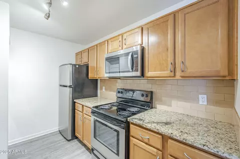 Kitchen - 200 E Southern Ave #252, Tempe, AZ 85282 photo 4 of 4