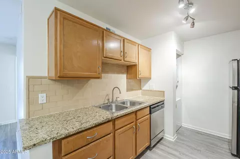 Kitchen - 200 E Southern Ave #252, Tempe, AZ 85282 photo 3 of 4