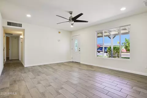 3323 W Marshall Ave W, Phoenix, AZ 85017 photo 4